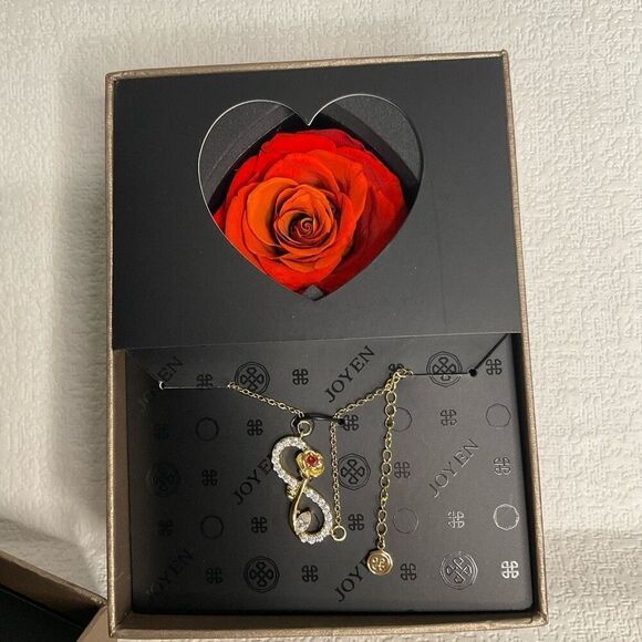 Necklace for Women Pendant Necklace with Cubic Zirconia for Wife, Girlfriend - Picture 7 of 13